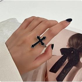 Y2K Black Cross Ring